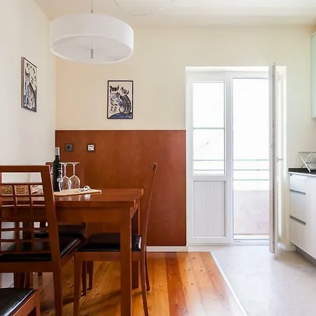 Exquisit Flat Left Apartment *
