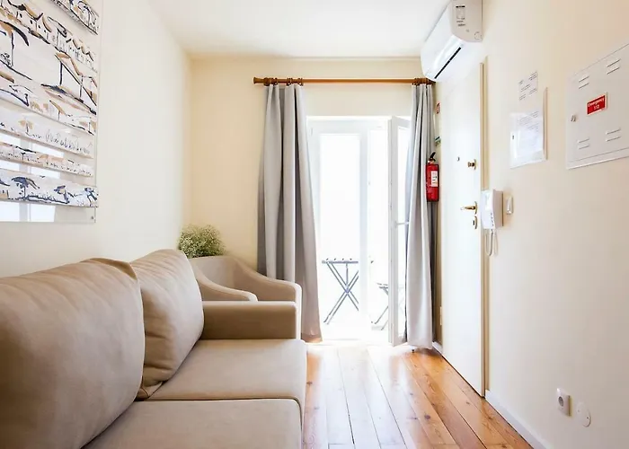 شقة Exquisit Flat Left *