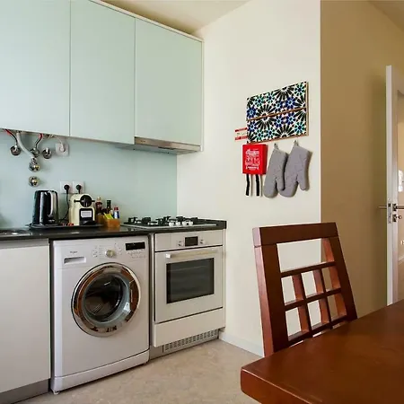 Exquisit Flat Left Apartamento