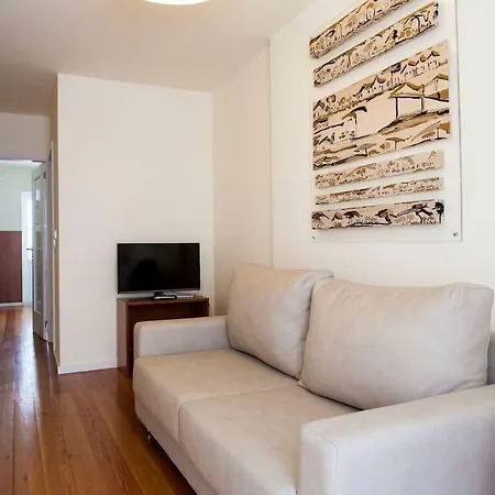 Exquisit Flat Left Apartamento